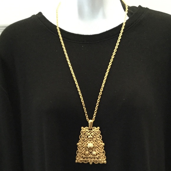Women's Fashion Stunning Gold Necklace w Pendant - Picture 1 of 7
